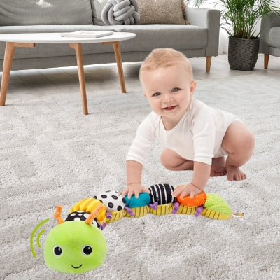 chenille-en-peluche-vert-éveil-bébé