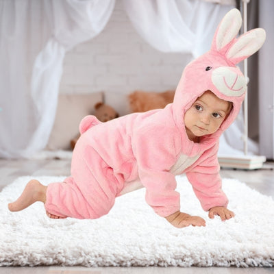 combinaison-bébé-fille-lapin-douillet-pour-hiver