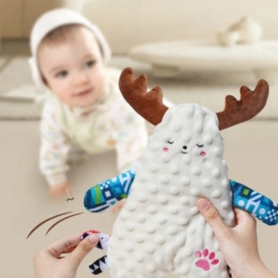 doudou-bebe-cerf-blanc-éveil-bébé