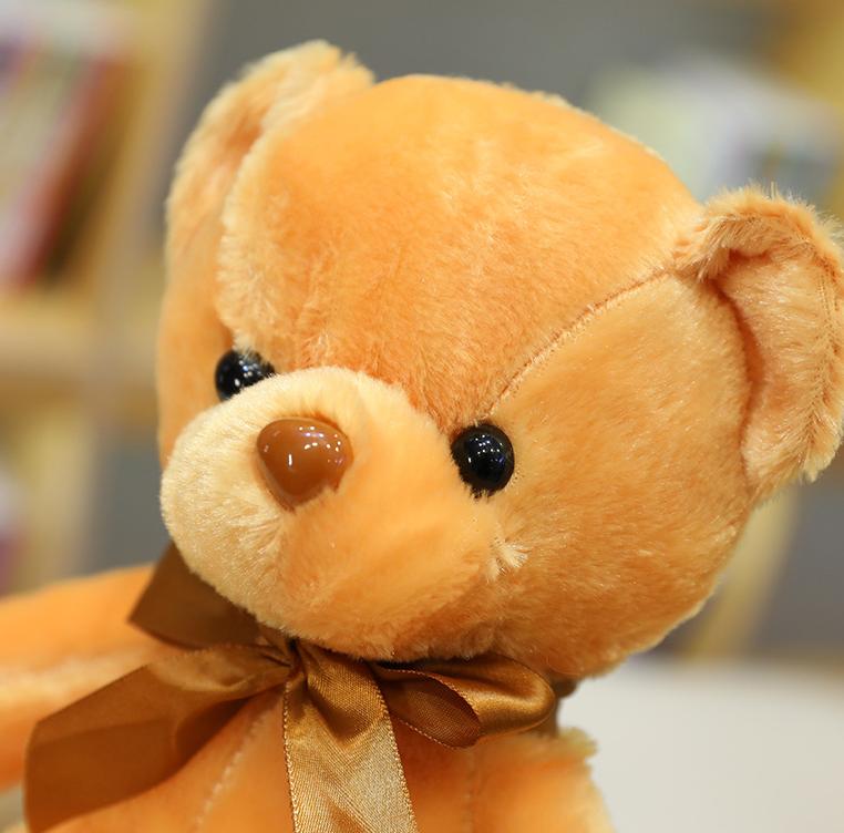 ours-en-peluche-brun-soyeux-doux