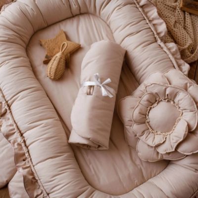 reducteur-de-lit-bebe-brun-clair-souple