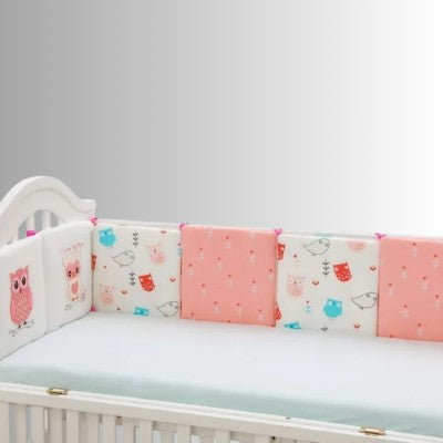 tour-de-lit-bébé-motifs-pour-chambre-fille