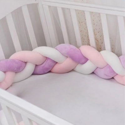 tour-de-lit-tresse-rose-blanc-violet-cocon-sécurisant