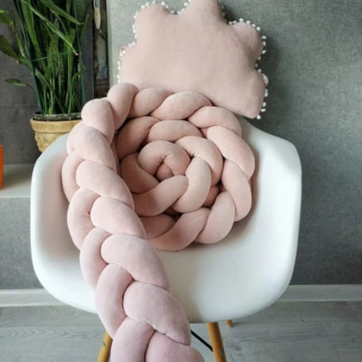 tour-de-lit-tresse-rose-coussin