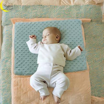 coussin-pour-bébé-bleu-ciel