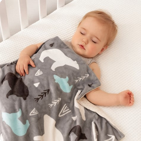 couverture-bebe-gris-avec-ours-noir-blanc-bleu