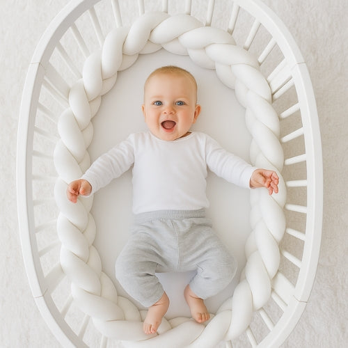 tour-de-lit-tresse-blanc-pour-cadeau-naissance